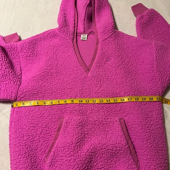 Victoria’s Secret hot pink Oversized V-neck  Sherpa hoodie - Picture 6 of 6